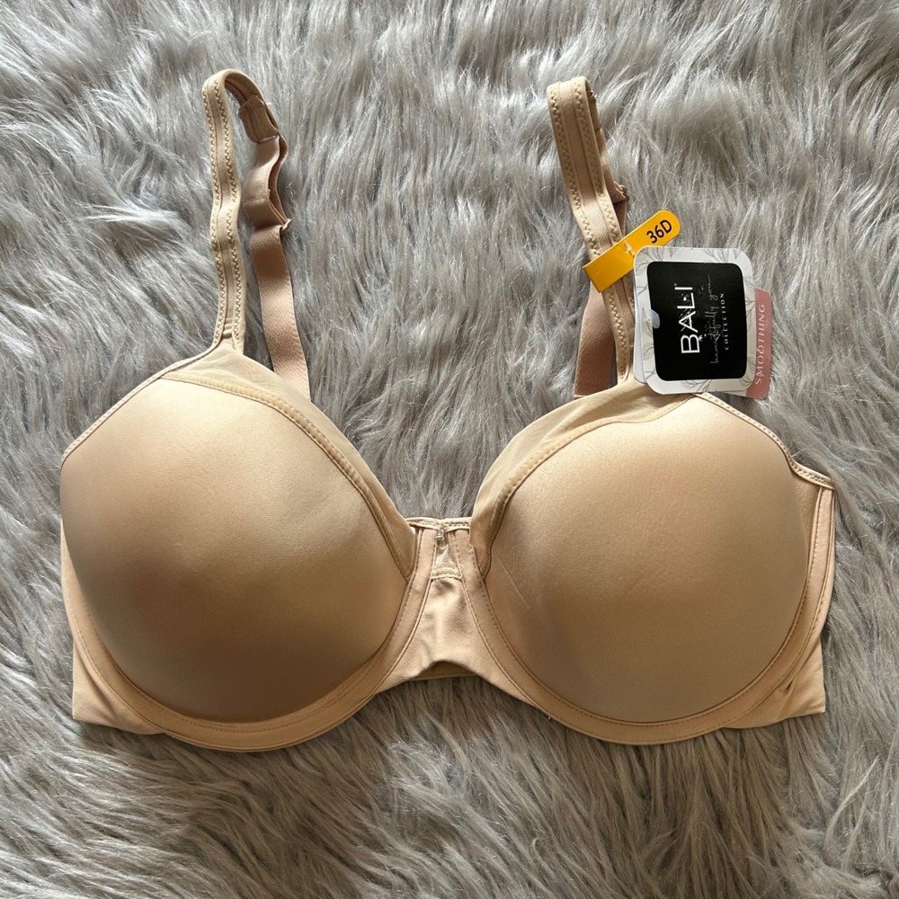 Bali Lightweight Breathability Bra Womens Size 36D Beige Lightly Lined Underwire